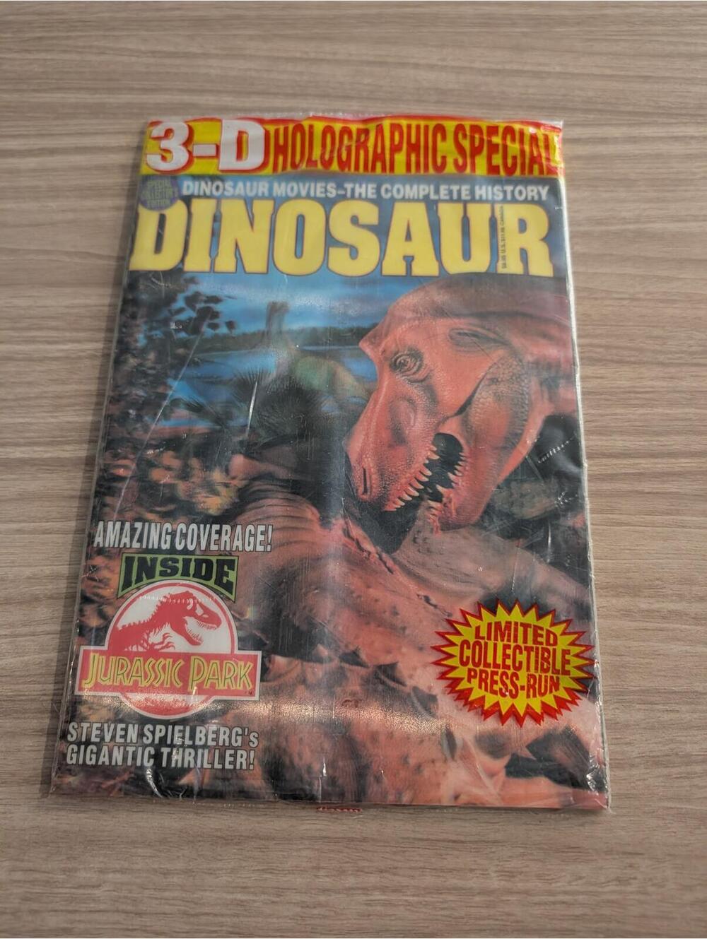 Limited 3-D Holographic Dinosaur Magazine - Jurassic Park BTS